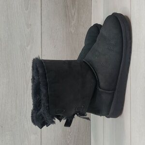 Ugg Australia Women 3280Y Classic Bailey Bow Boots shoes sz 5